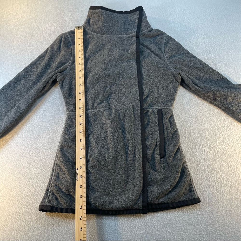 Ivivva Girls Big Business Wrap Jacket Size 12 by Lululemon - Picture 14 of 15